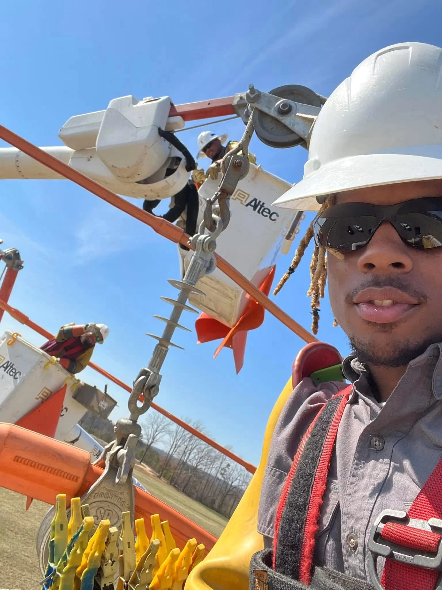 Bucket crews working together